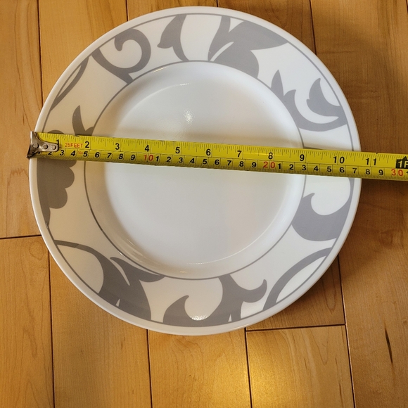 4 Corelle Muse Grey dinner plates - Picture 2 of 3
